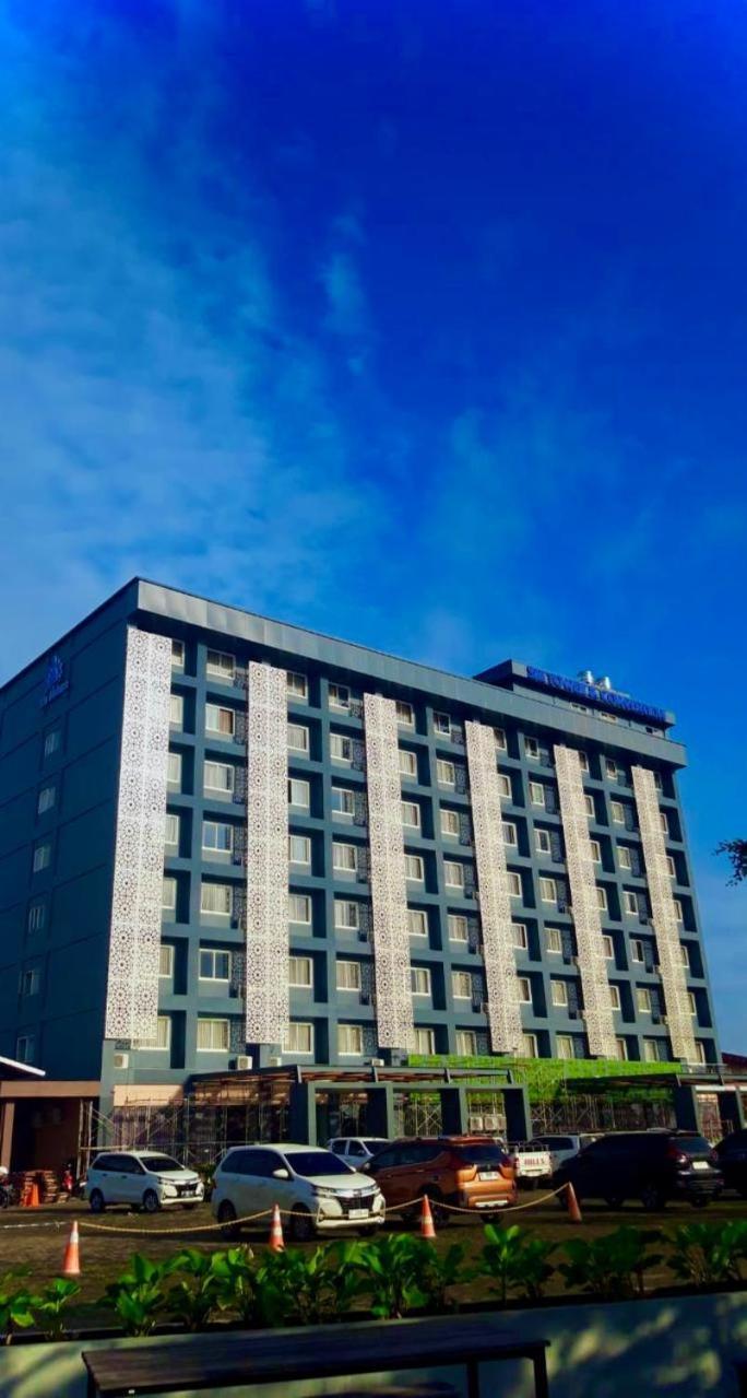 Sm Tower Hotel And Convention Berau Tanjung Redep Exterior photo