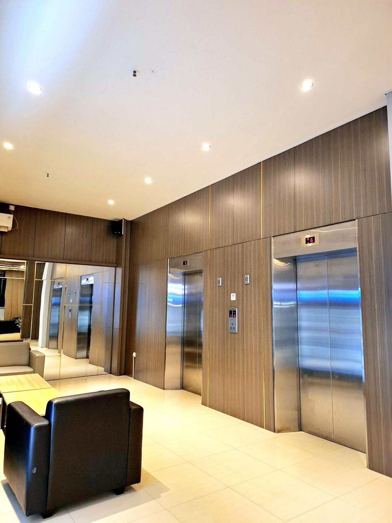 Sm Tower Hotel And Convention Berau Tanjung Redep Exterior photo