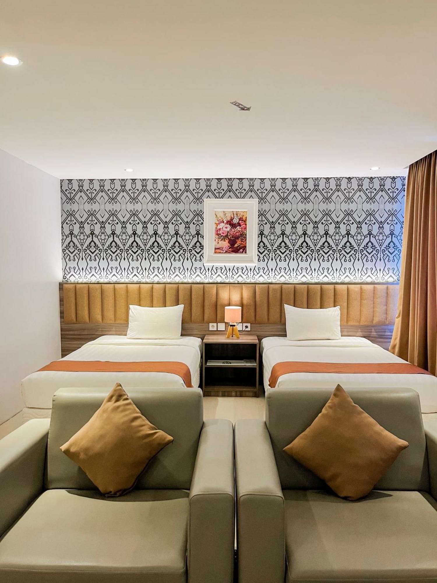 Sm Tower Hotel And Convention Berau Tanjung Redep Exterior photo